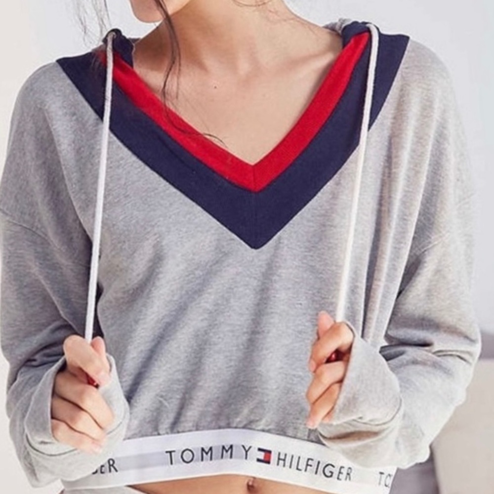 Tommy Hilfiger cropped logo sweatshirt hoodie